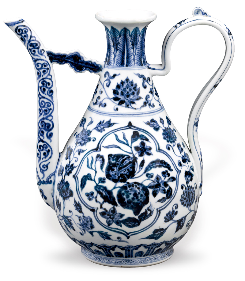 明永樂(lè)．青花開(kāi)光桃實(shí)紋執(zhí)壺