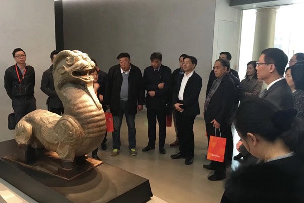 研討會嘉賓們參觀震旦博物館
